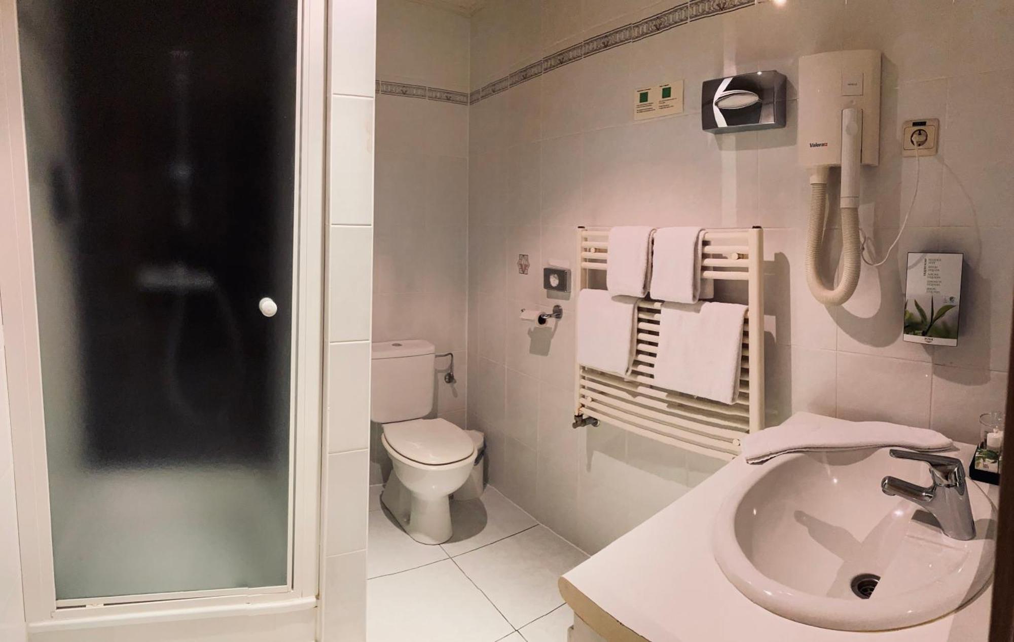 Hotel Борнем Екстериор снимка